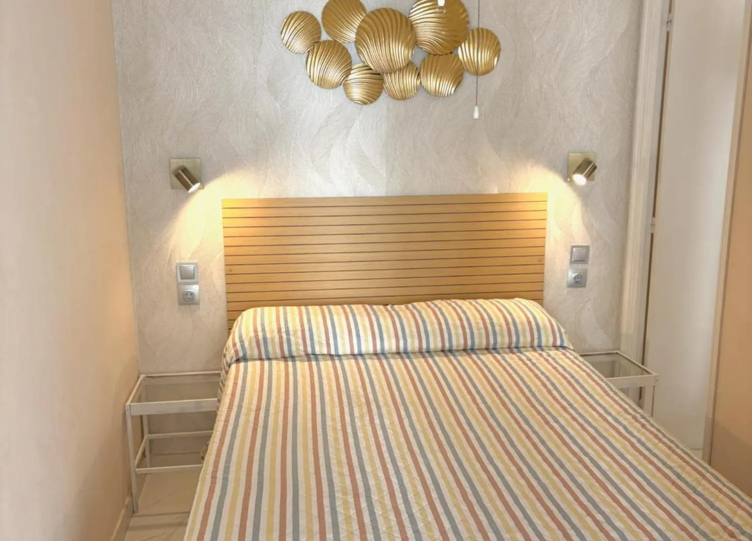 Marbella Primera Linea De Playa 0*,  Spain